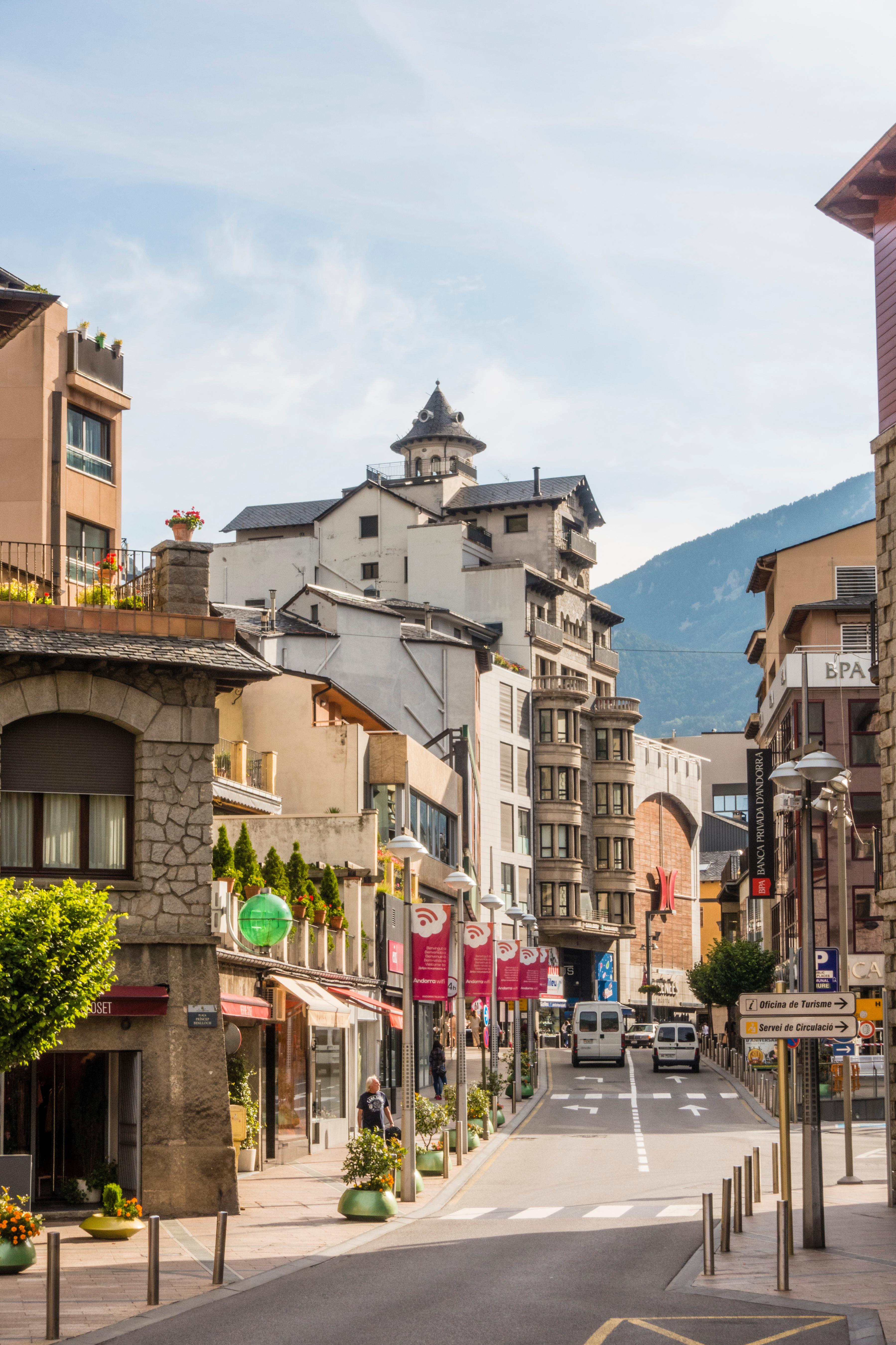 Guide Touristique Andorre-la-Vieille | Tourisme à Andorre-la-Vieille ...