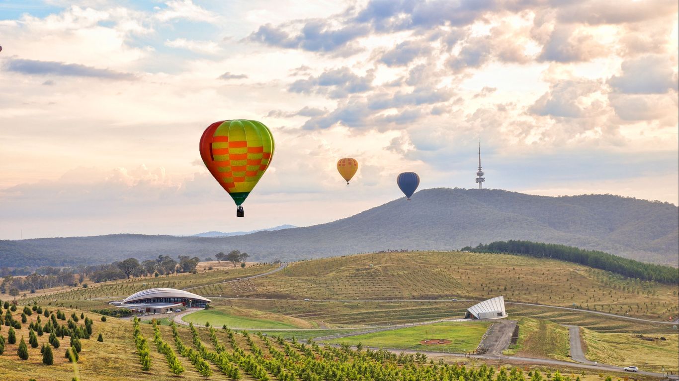 Flights to Canberra
