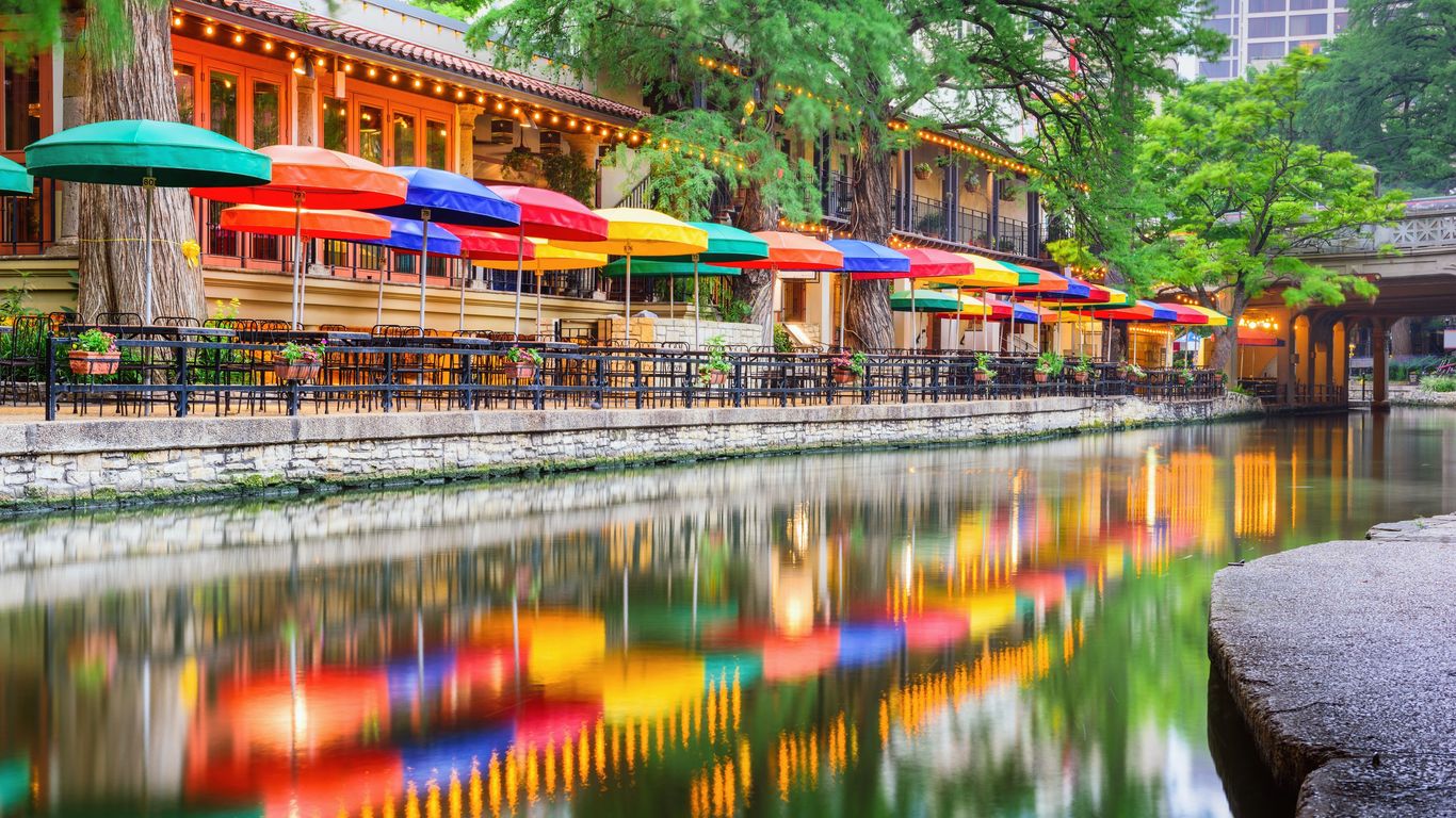 Flights to San Antonio