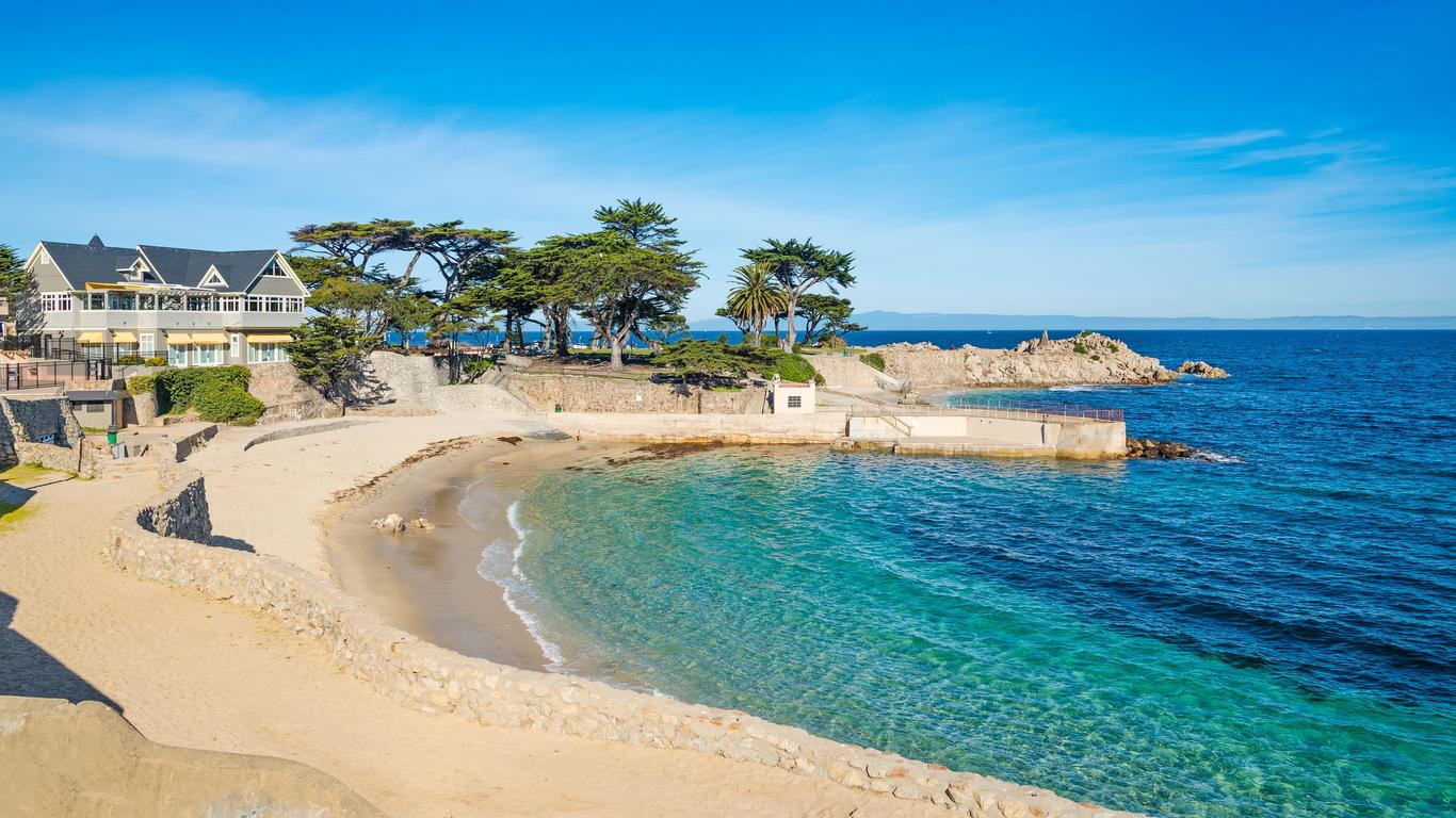 Vacations in Pacific Grove