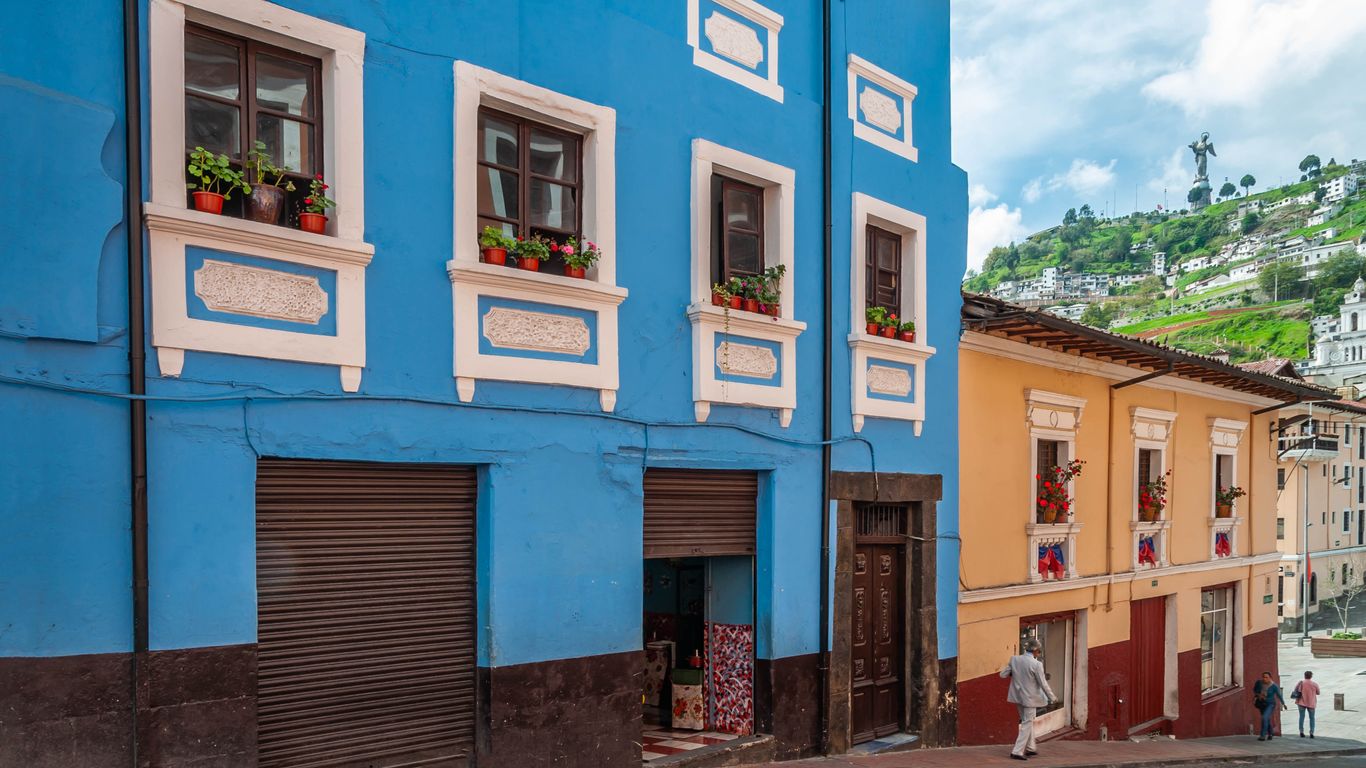 Flights to Quito Internacional Mariscal Sucre