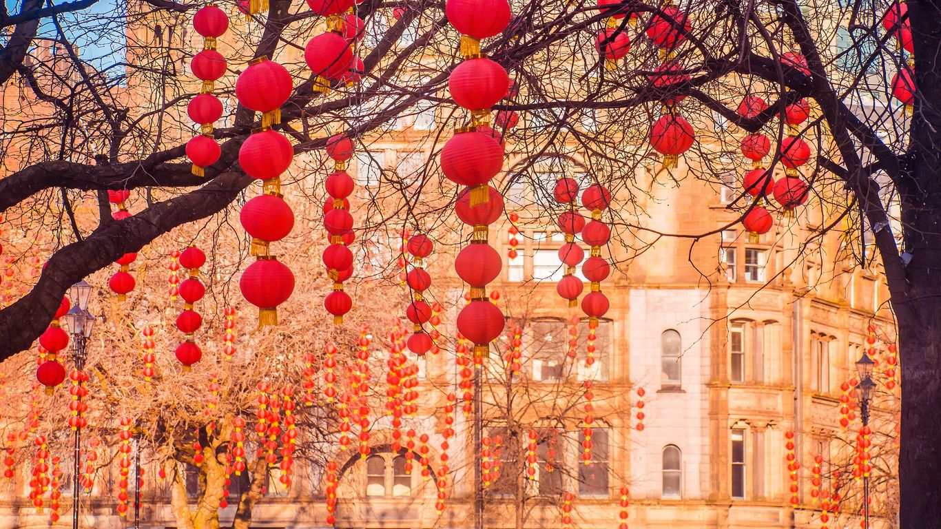 Albert Square - Town Hall Albert Square - Town Hall