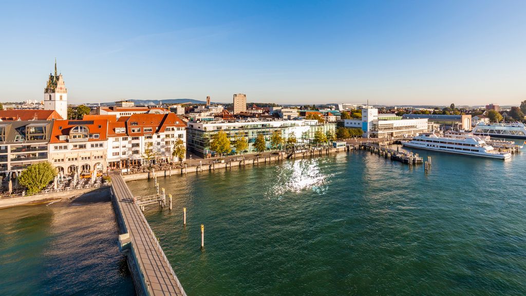 ReiseGuide für Friedrichshafen Tourismus in Friedrichshafen KAYAK
