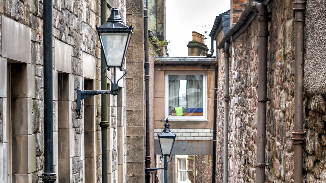 Flights to Edimburgo