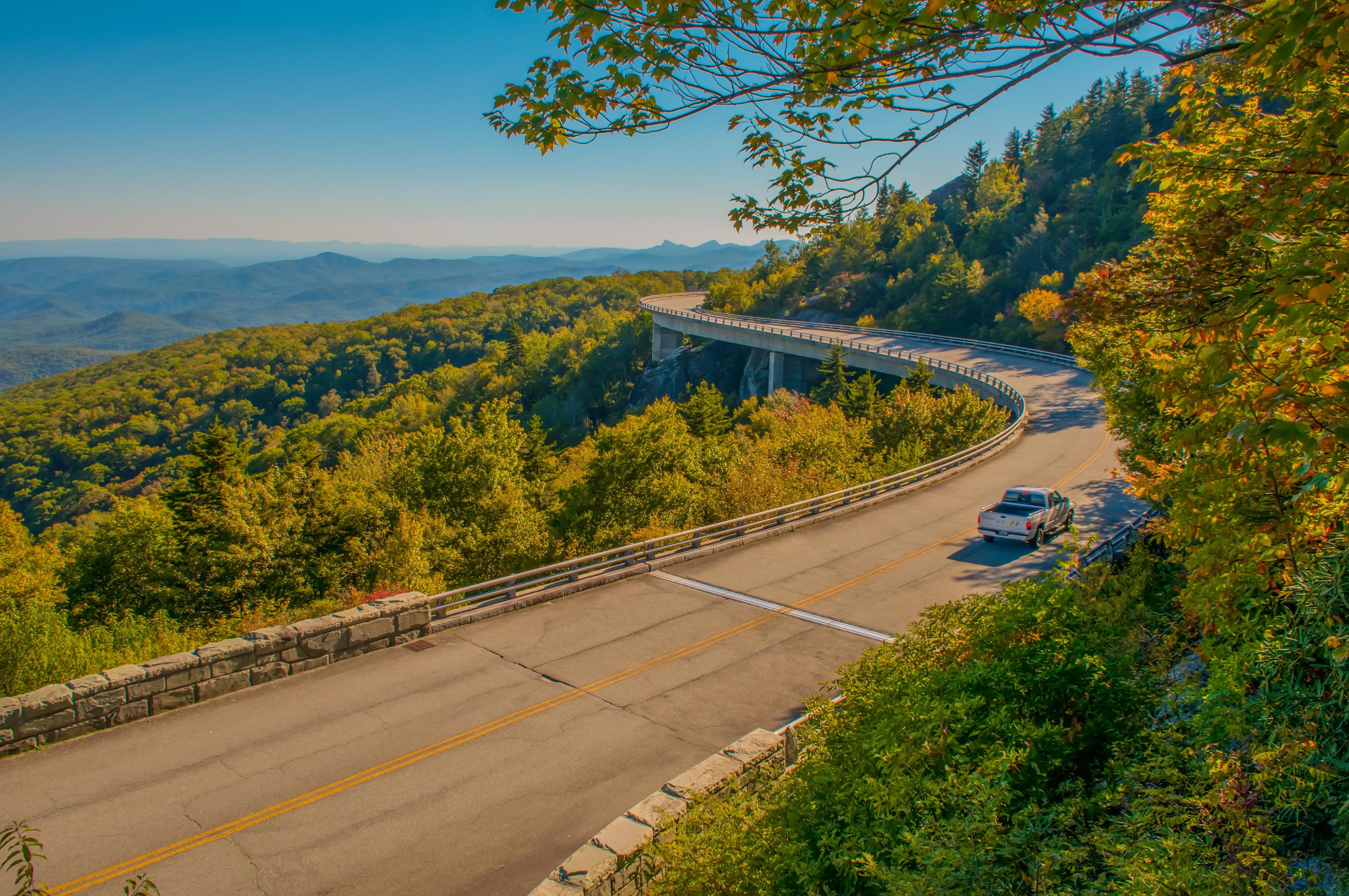 distance from charlotte nc to asheville nc