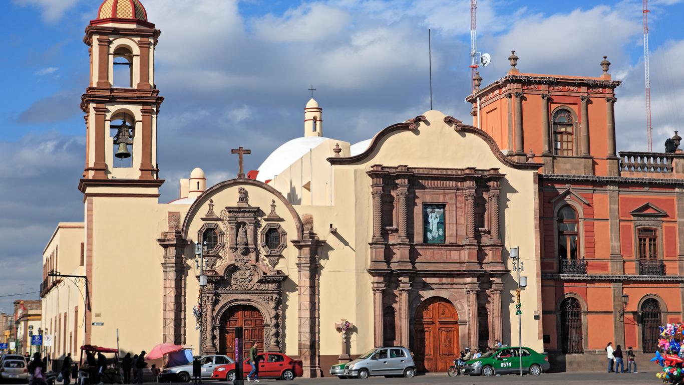 ¿Cuánto cuesta un boleto de avión de Guadalajara a San Luis Potosí