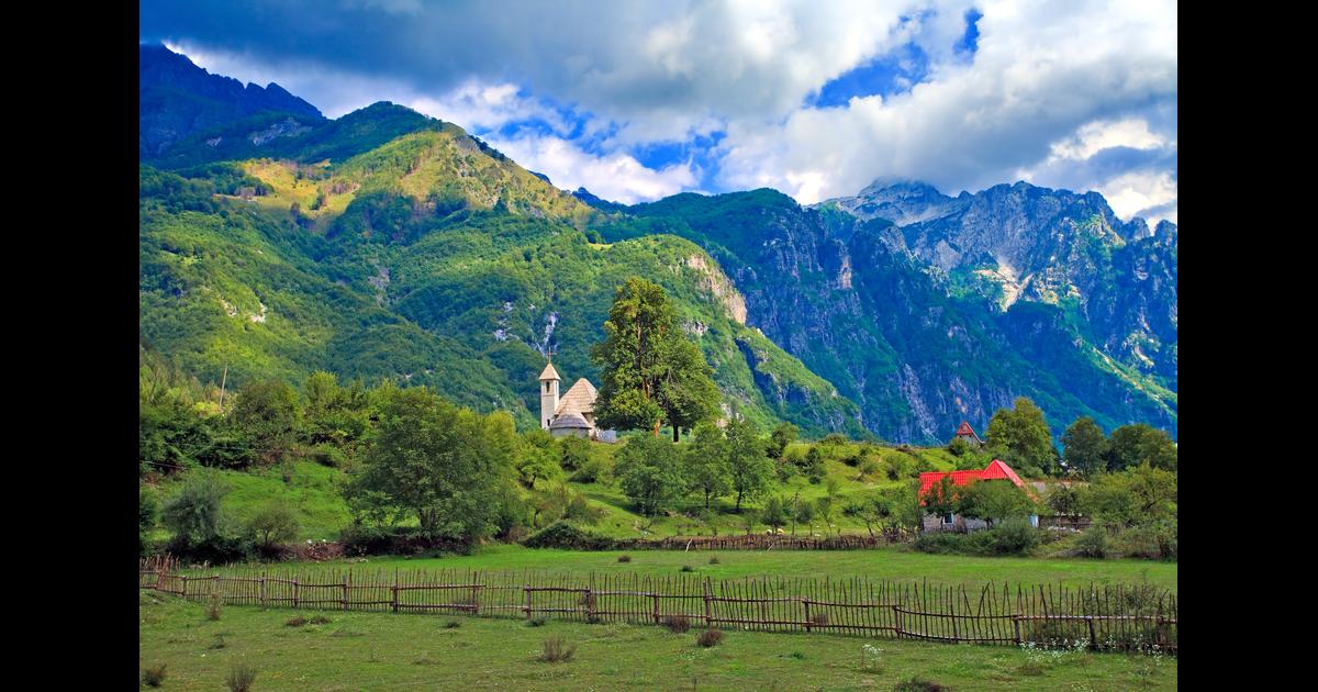 Гостиница в горах Албании