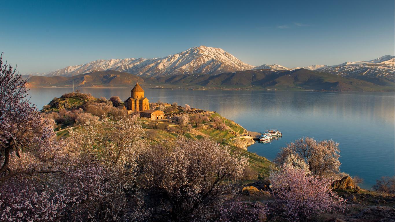 Hotels in Eastern Anatolia Region
