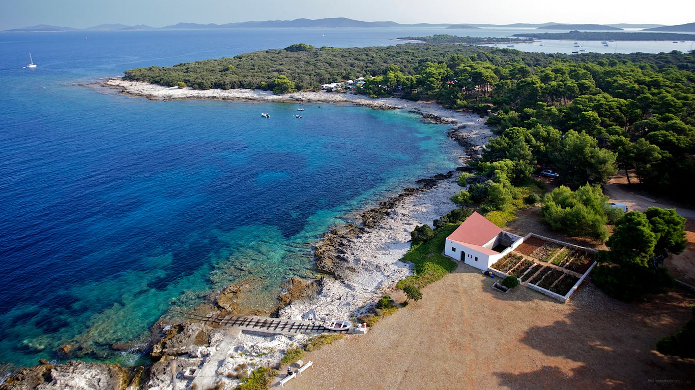 Hotels in Dugi Rat