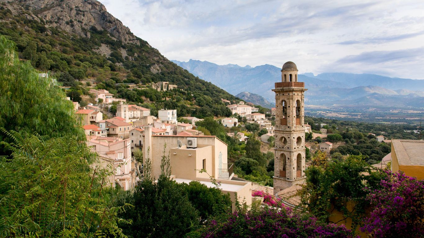 Hotels in Lumio