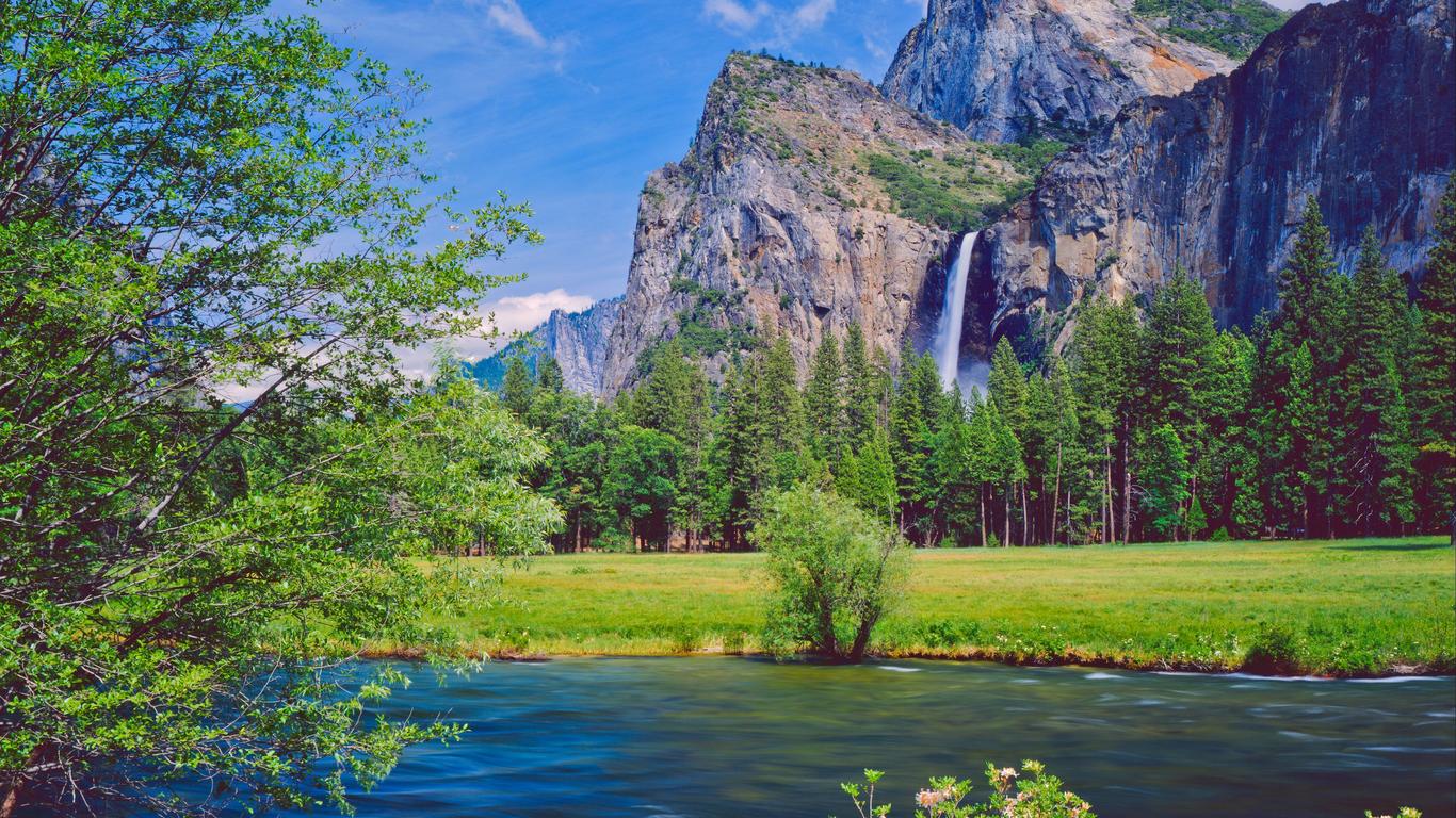 Hotels in Yosemite Valley