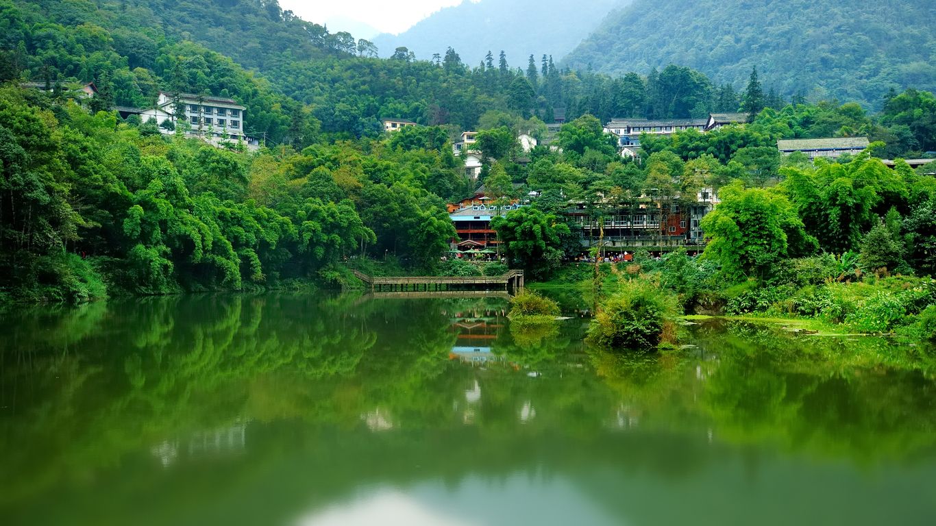 Hotels in Leshan