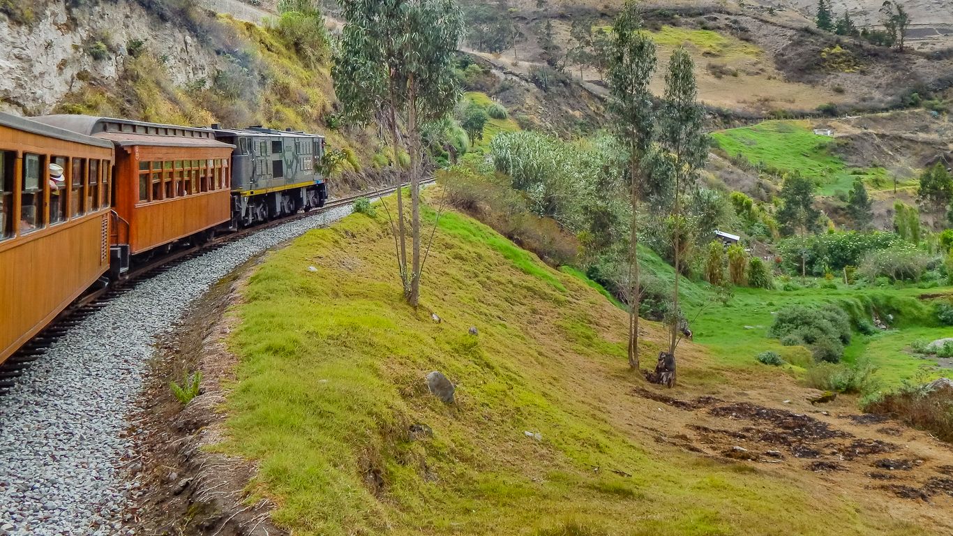 Look for other cheap flights to Ecuador