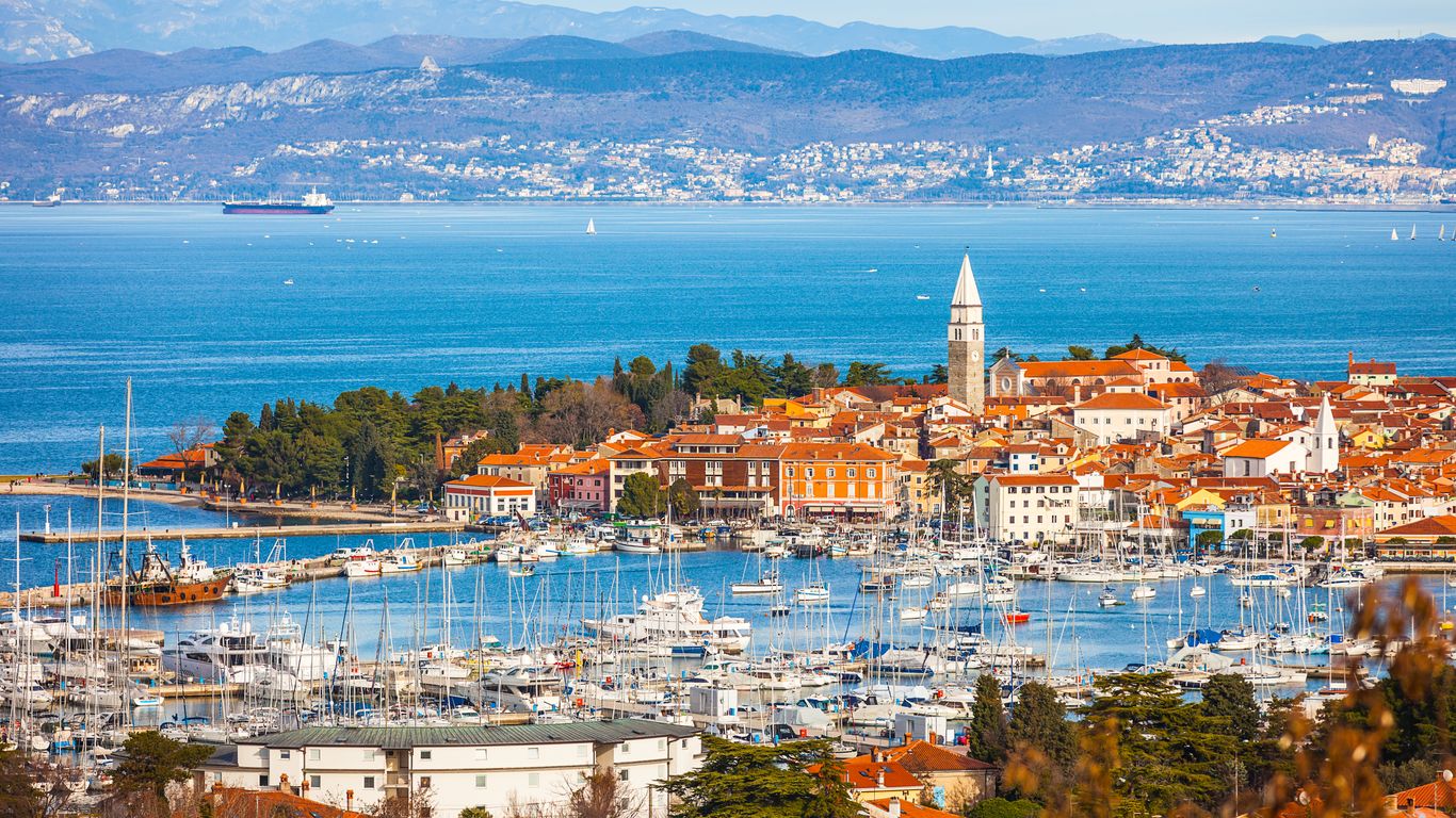 Hotels in Izola