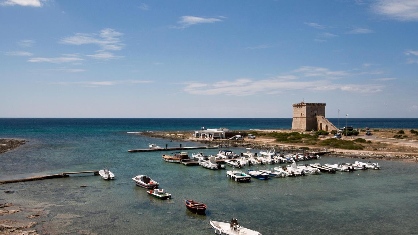 Hotels in Torre Lapillo