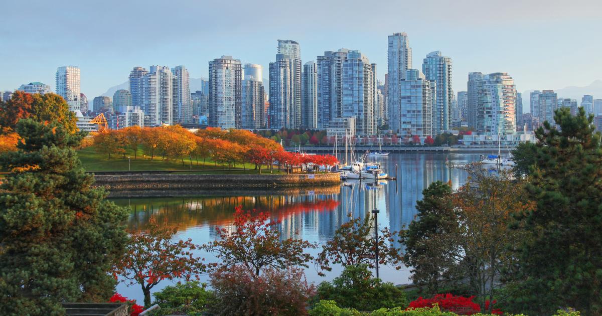 how many tourist visit vancouver each year