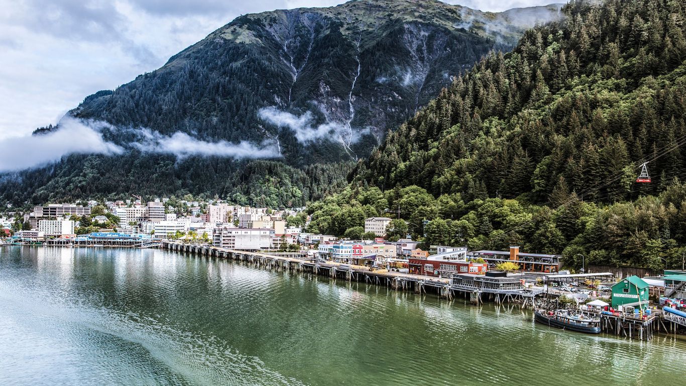 Flights to Juneau Intl