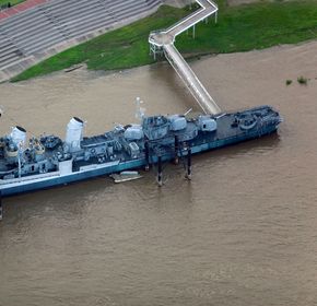 USS Kidd (DD-661)