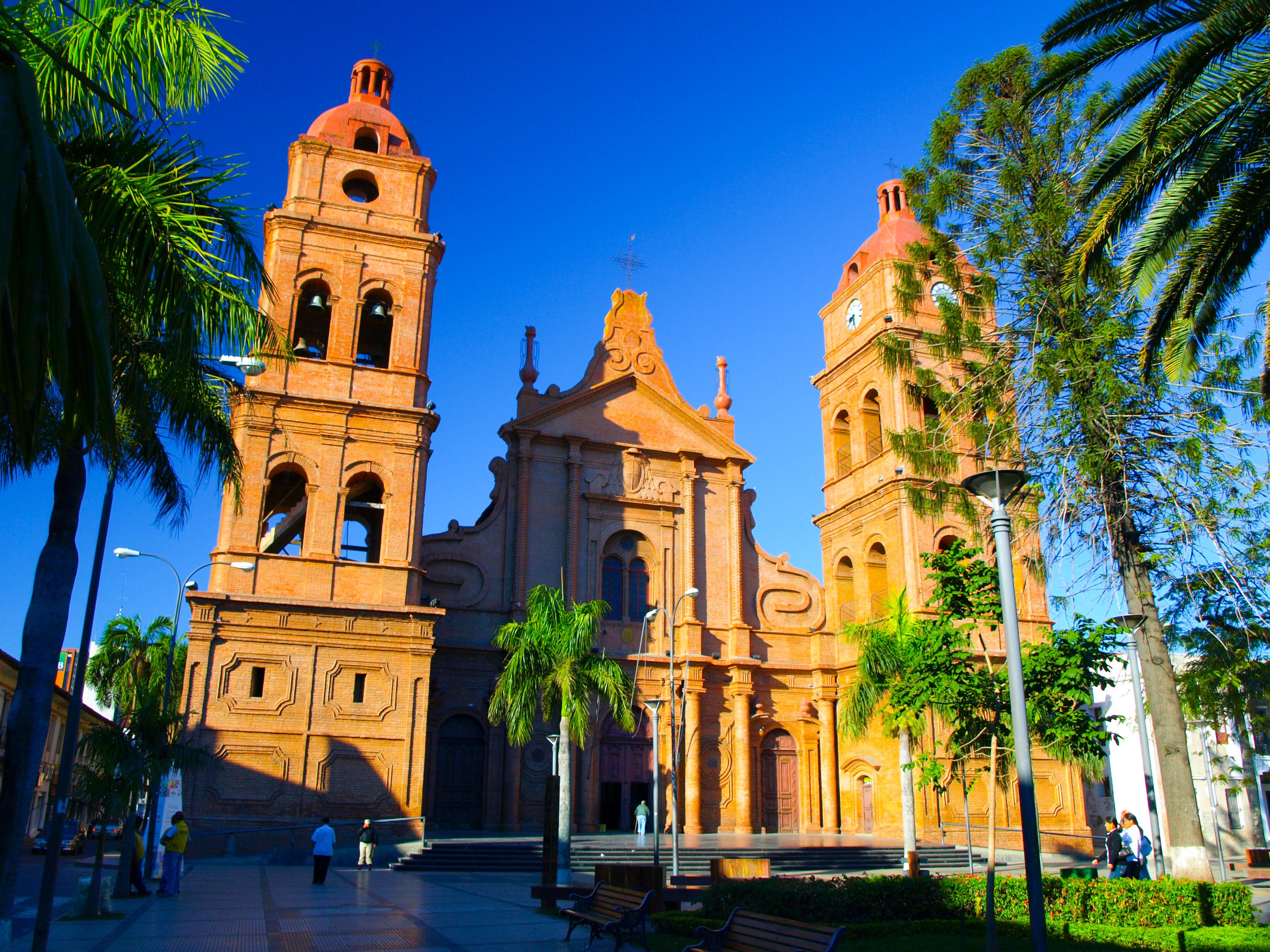 Vuelos baratos desde Cochabamba a Santa Cruz de la Sierra a partir