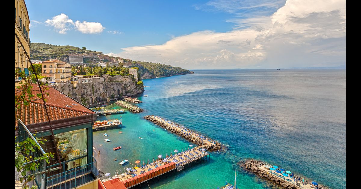 Hertz hire cars in Sorrento from £41/day KAYAK