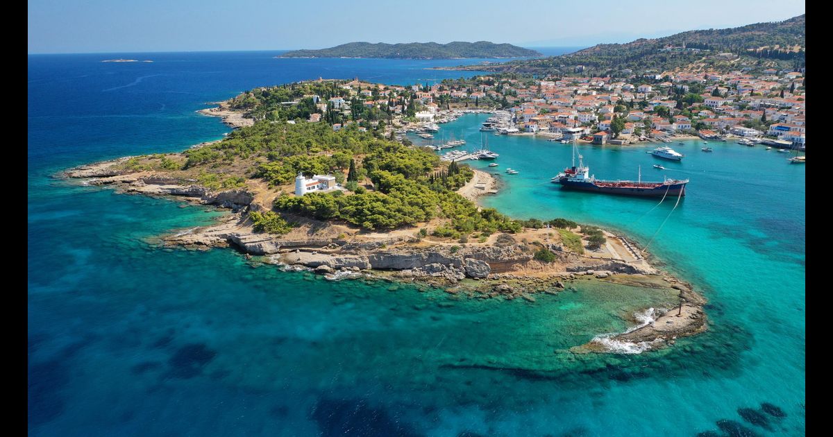 Séjours à Attique dès 353 € Recherchez un vol+hôtel sur KAYAK