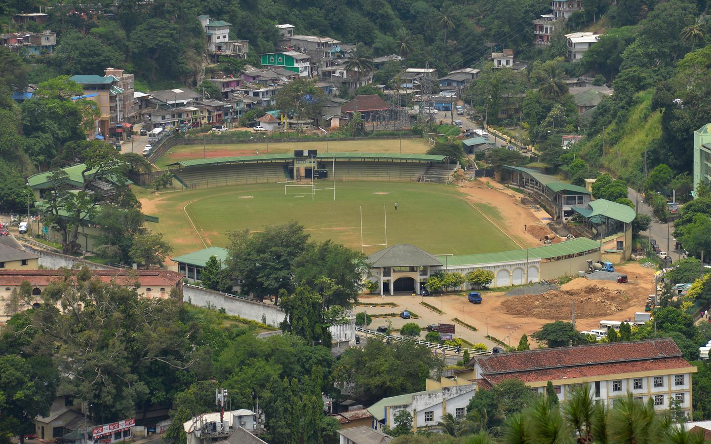 Hotels in Kandy