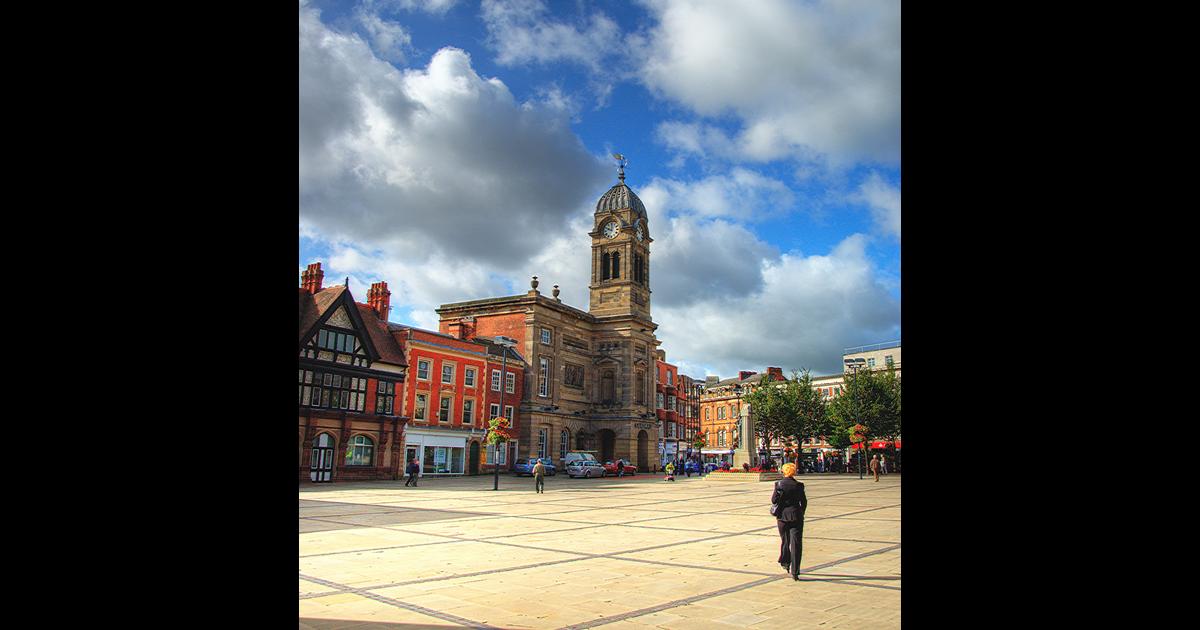 Город дерби. Дерби город. Дерби (Англия). Derby uk City. Восточный Мидленд Англия.