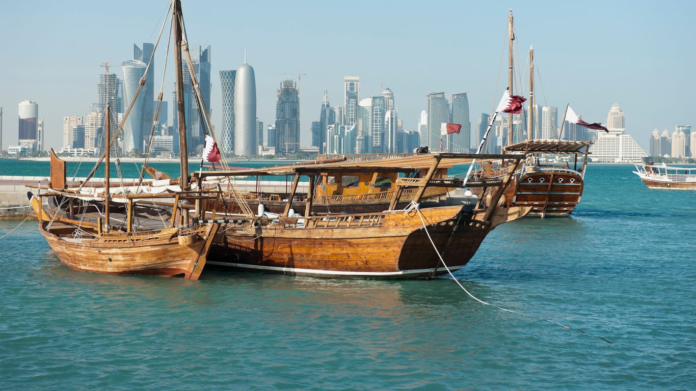 Look for other cheap flights to Qatar
