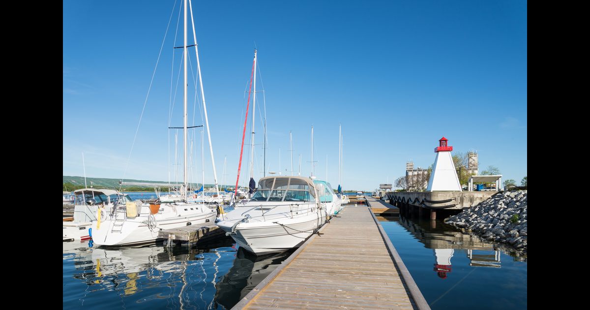 Vacaciones en Collingwood desde 848 € Busca oferta de vuelo+hotel en