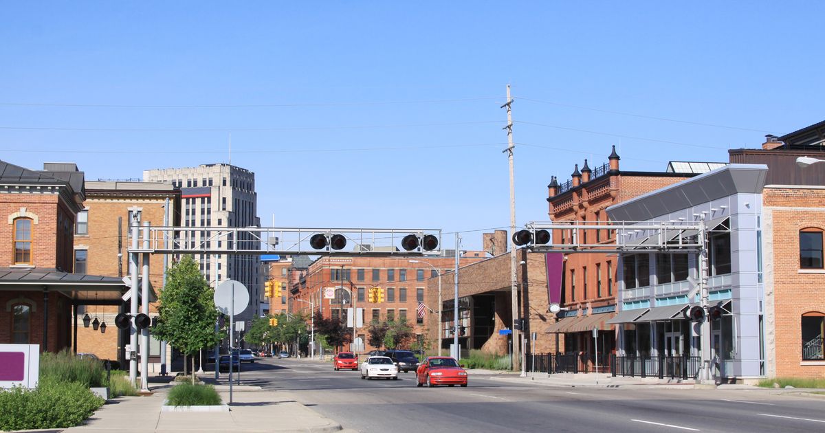 163 Cheap Flights from Chicago to Kalamazoo (CHI AZO) KAYAK