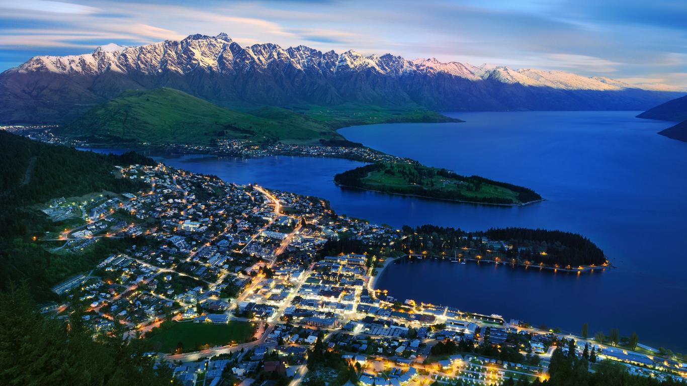 Cheap Car Hire in Queenstown | Deals From $17/Day