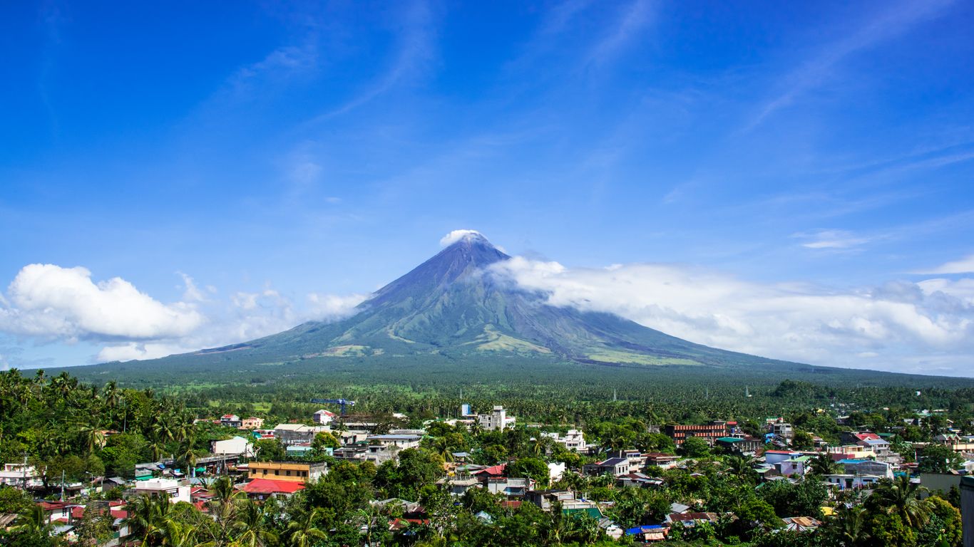 Flights to Albay