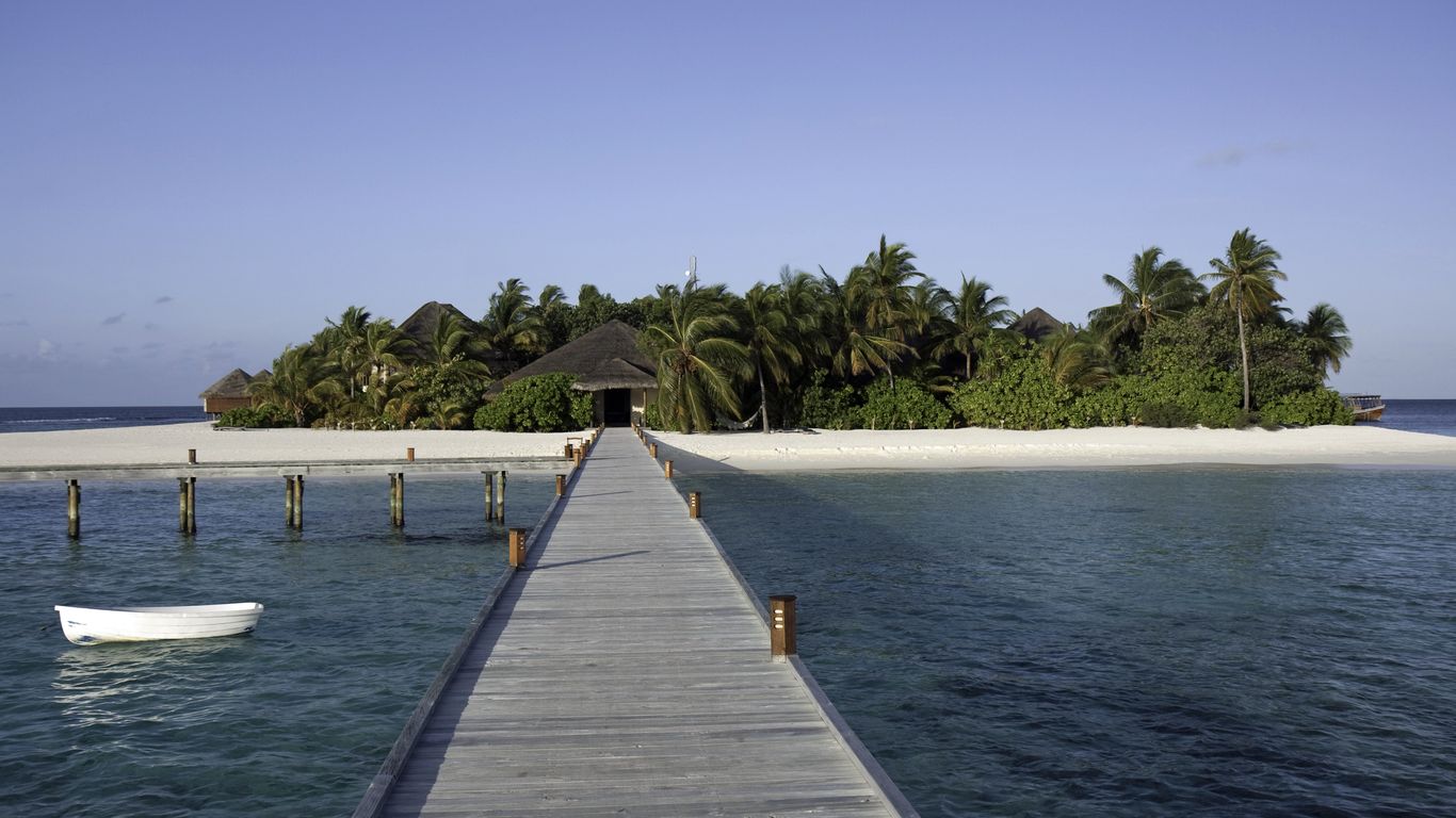 Hotels in Mirihi