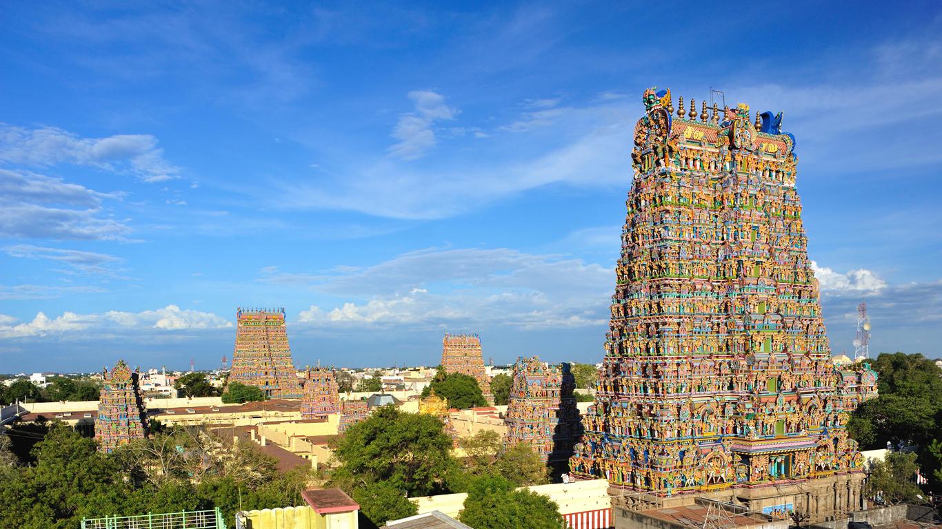 Hotels near Meenakshi Amman Temple (Madurai) from ₹ 827/night - KAYAK