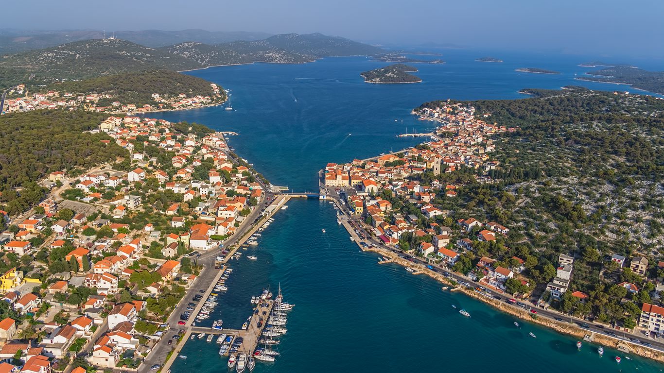 Hotels in Tisno