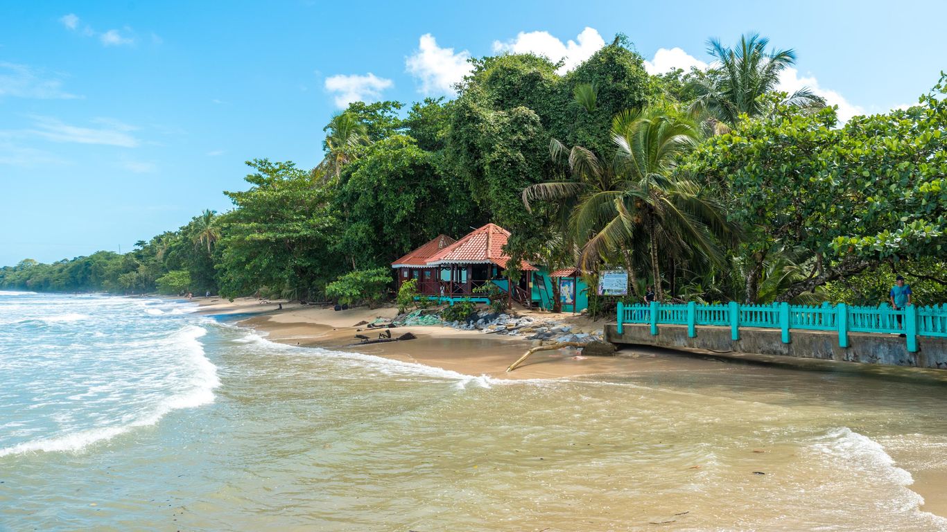 Hotels in Limon