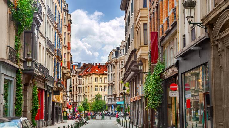 Van Den Bosch Gronk:  Is It Worth The Investment? - a8x0xjs