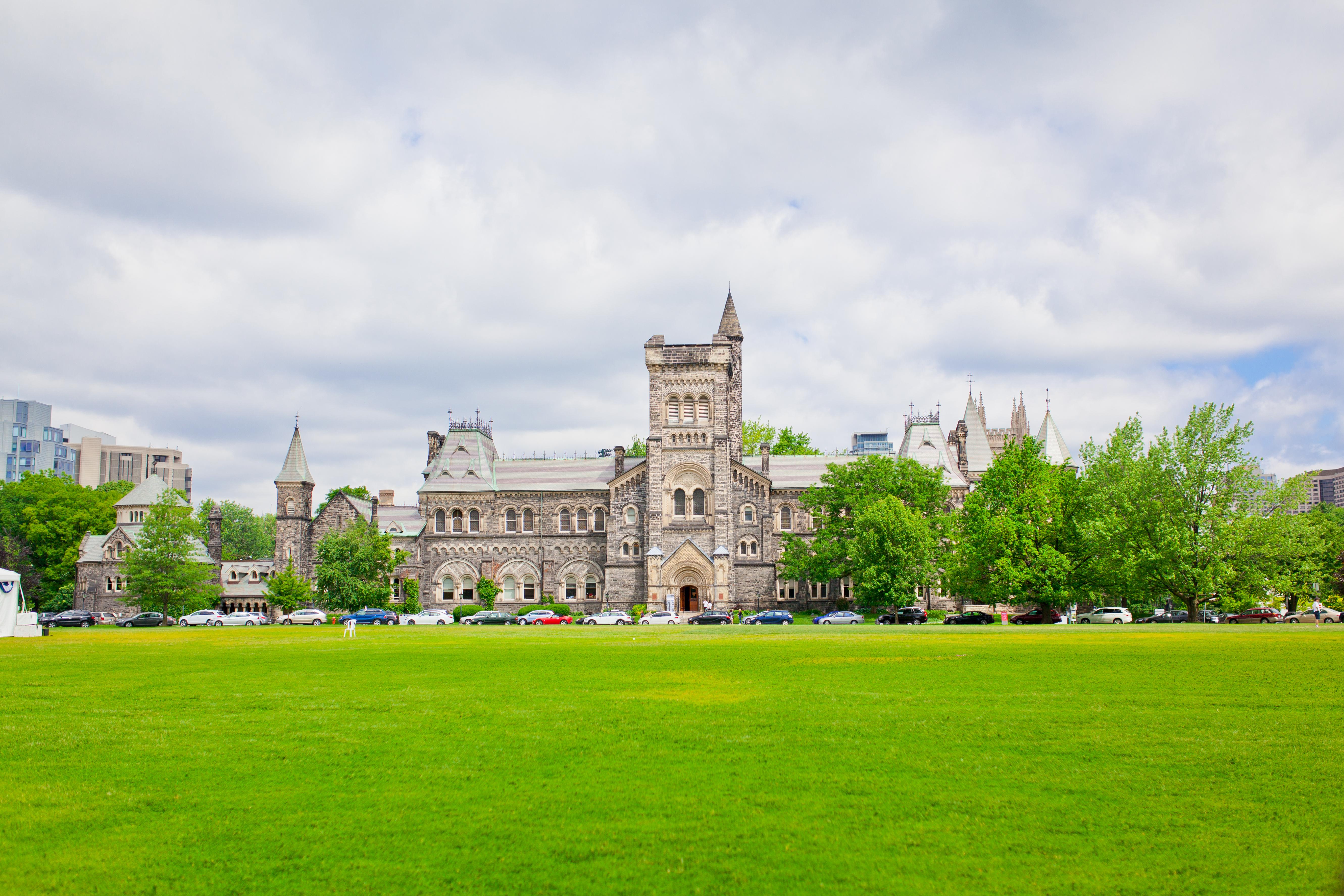 hotels near university of toronto