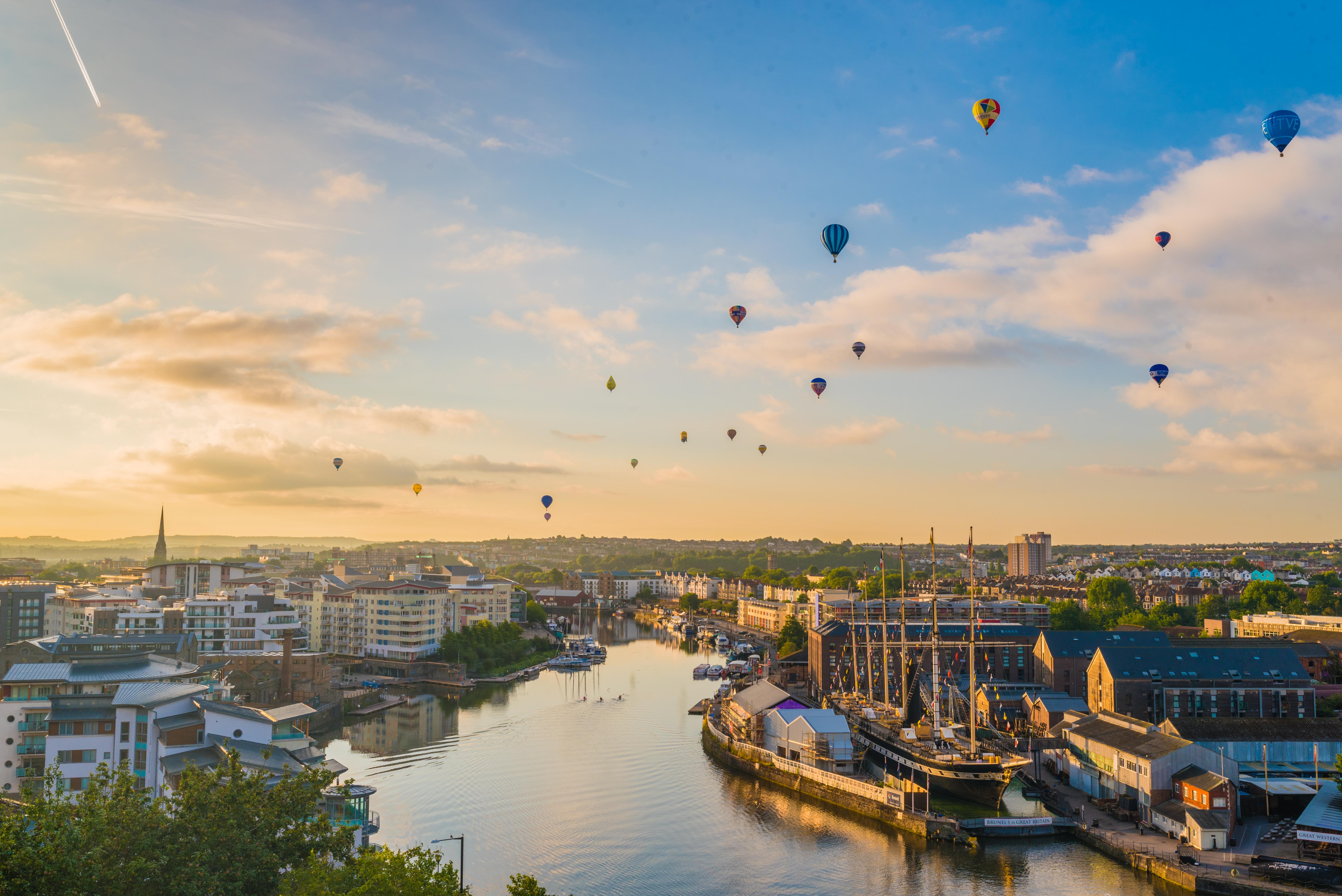 Trains from Birmingham to Bristol from 42 Find tickets on KAYAK