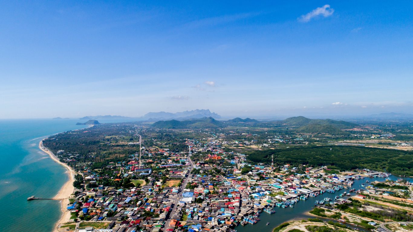 Hôtels à Pak Nam Pran