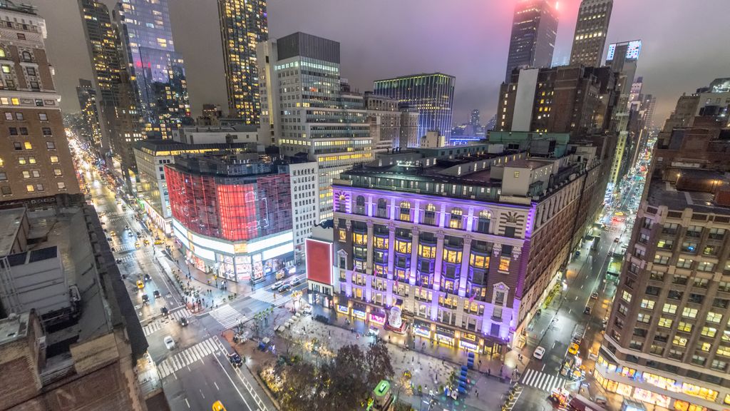 Hotels near Macy's Herald Square (New York) from €71/night - KAYAK
