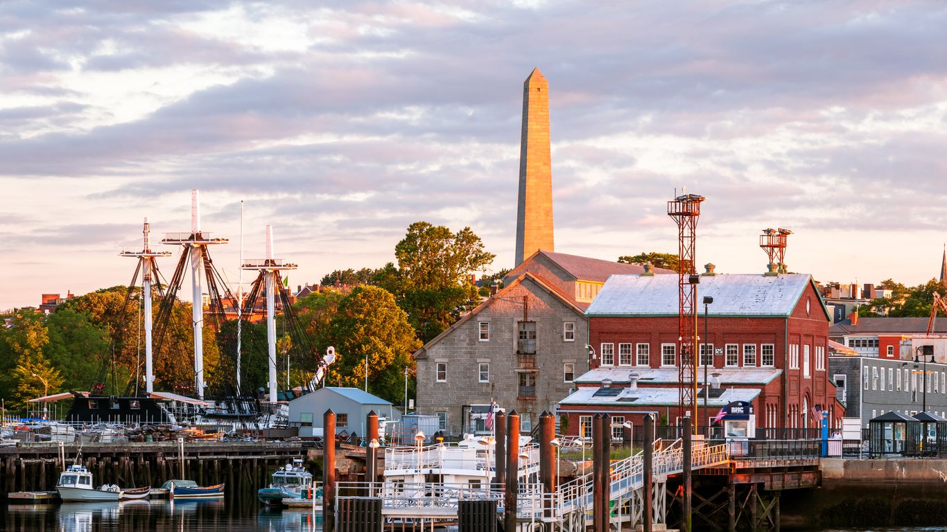 Hotels in Charlestown
