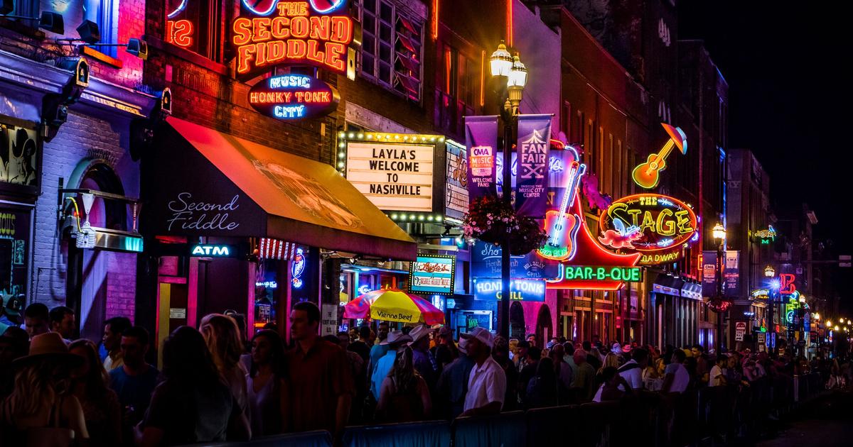 Nashville Bna Flugstatus Flughafenplane Mehr Kayak