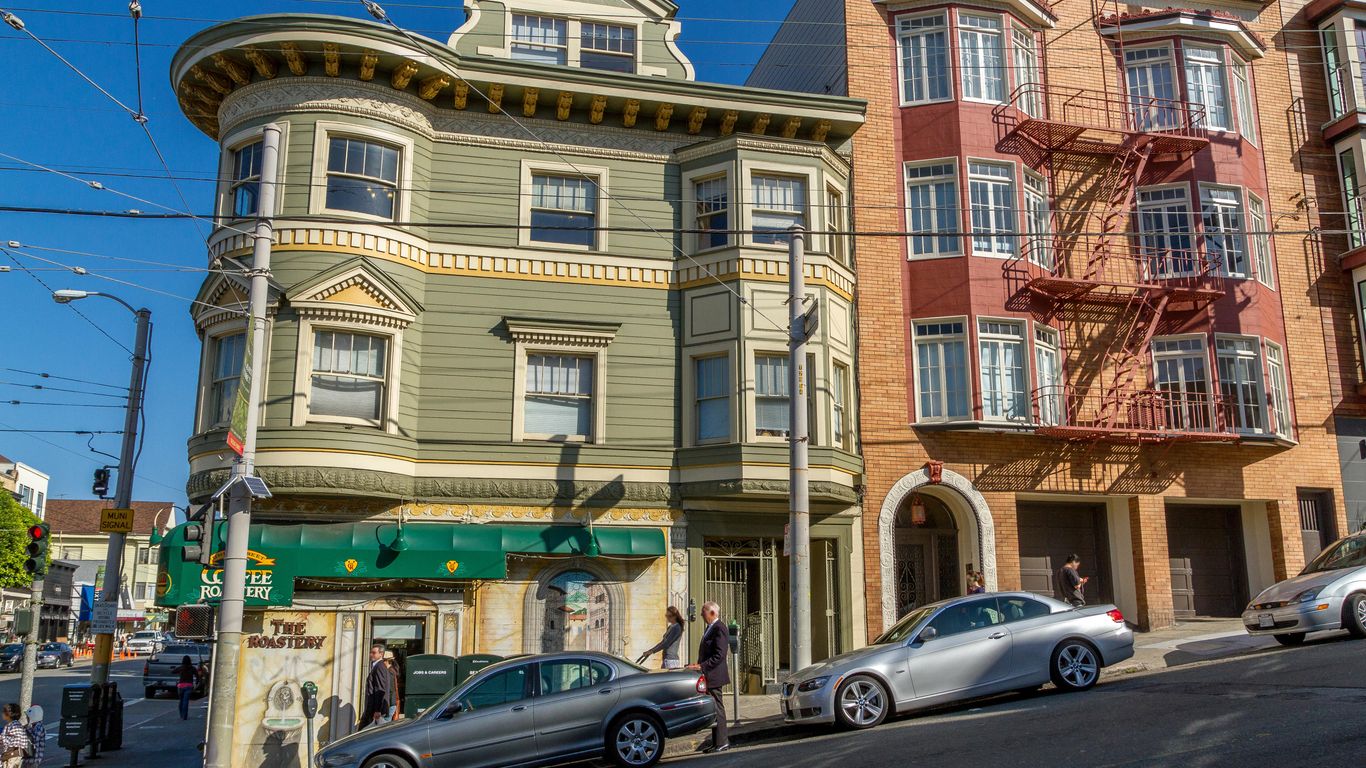 Hotels in Cow Hollow