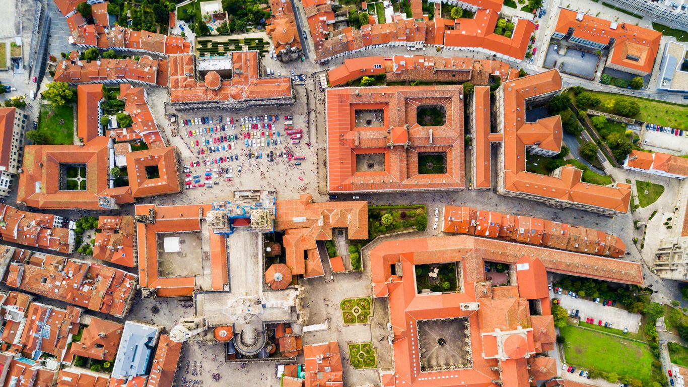Flights to Santiago de Compostela