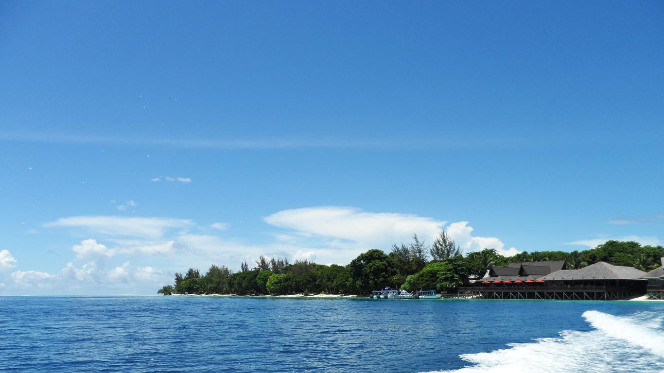 Hotels in Pulau Mataking