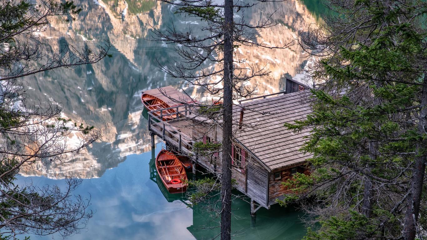 Hotels in Pragser Wildsee