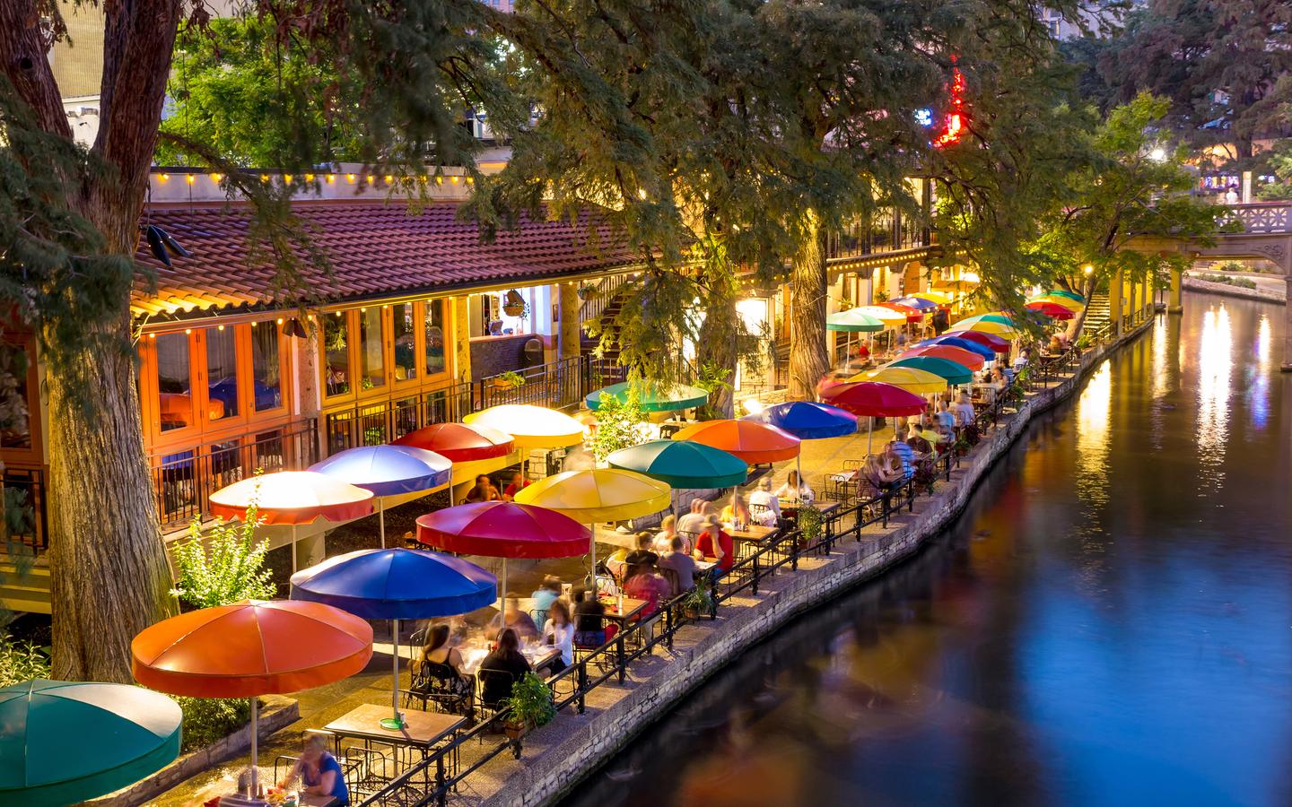 Hotels near San Antonio River Walk (San Antonio) - KAYAK