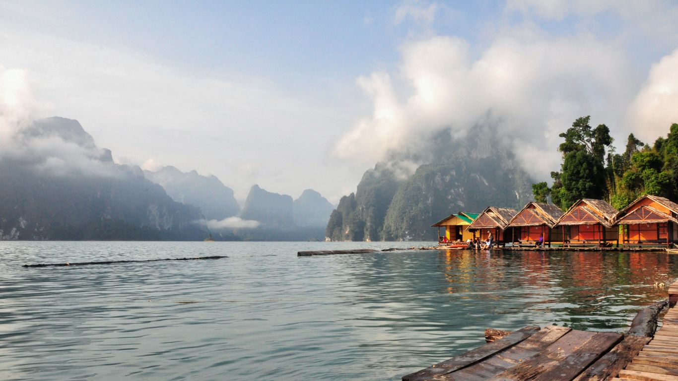 Hotéis em Khlong Sok
