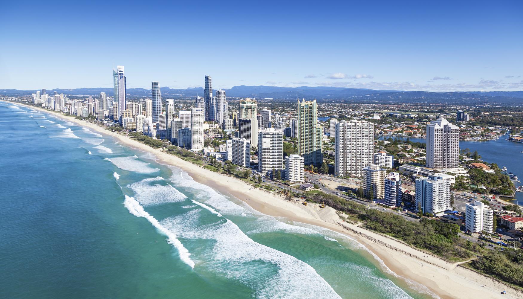 surfers paradise sunset kayak tour